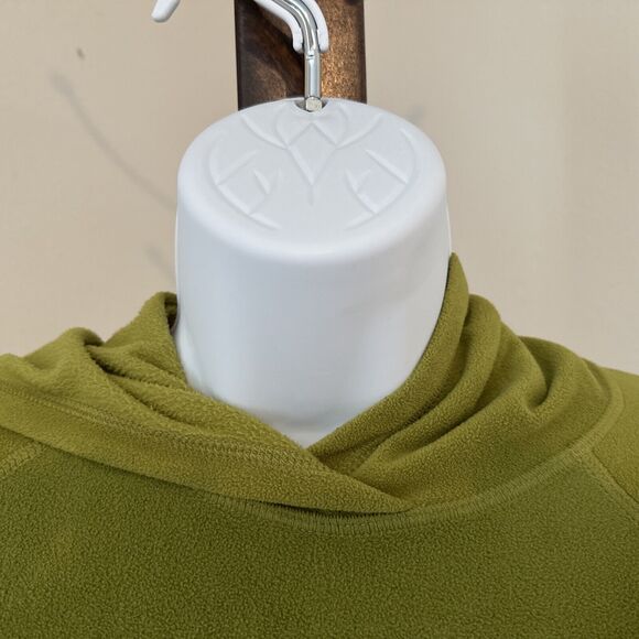 The North Face Boys XL Green Fleece Hoodie - Lightweight and Comfortable - Picture 3 of 11